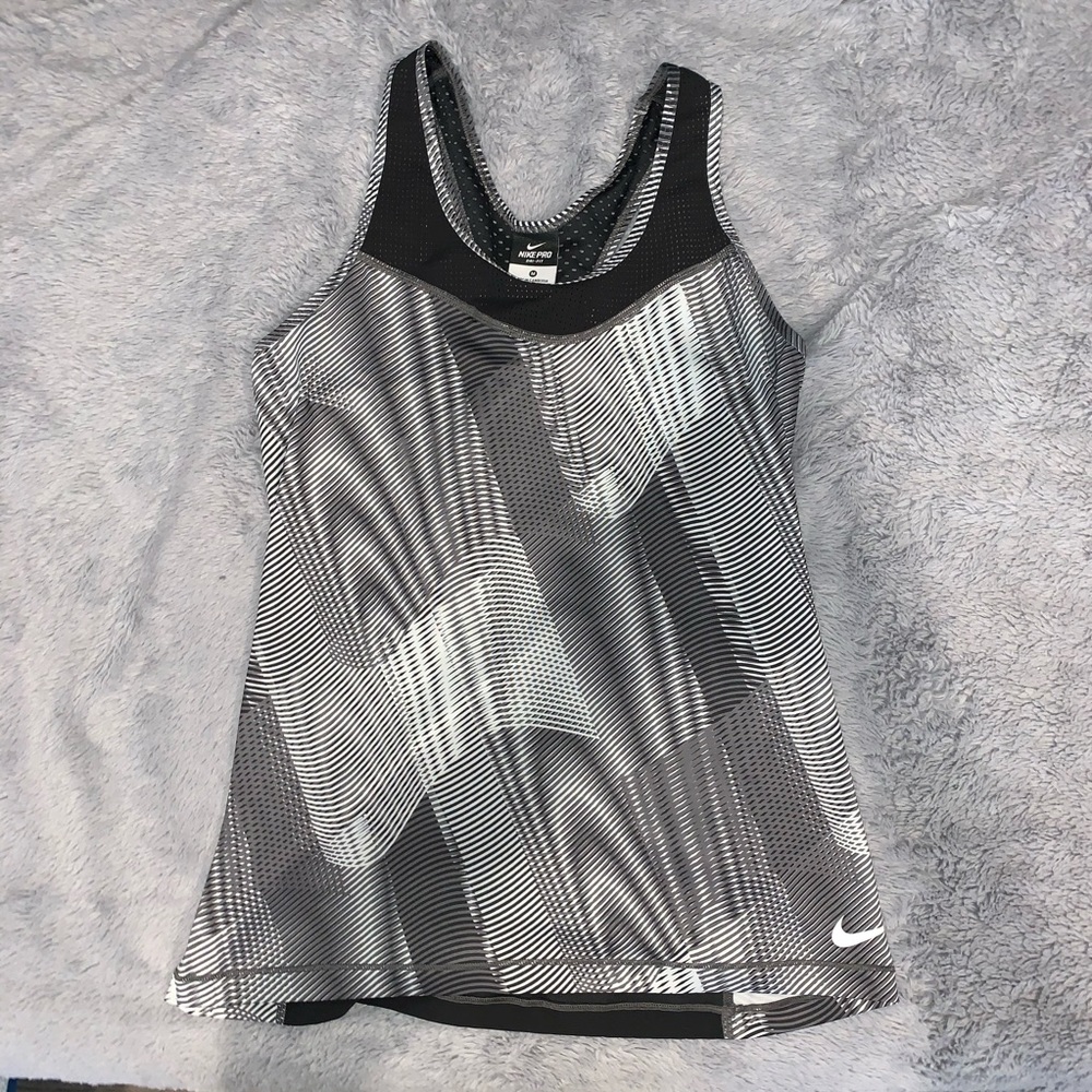 Nike workout top
